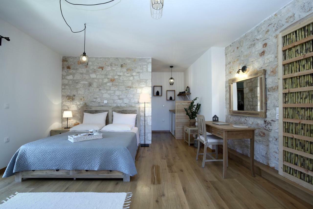 Casa Ovata Apartment Tsoukaladhes Bagian luar foto