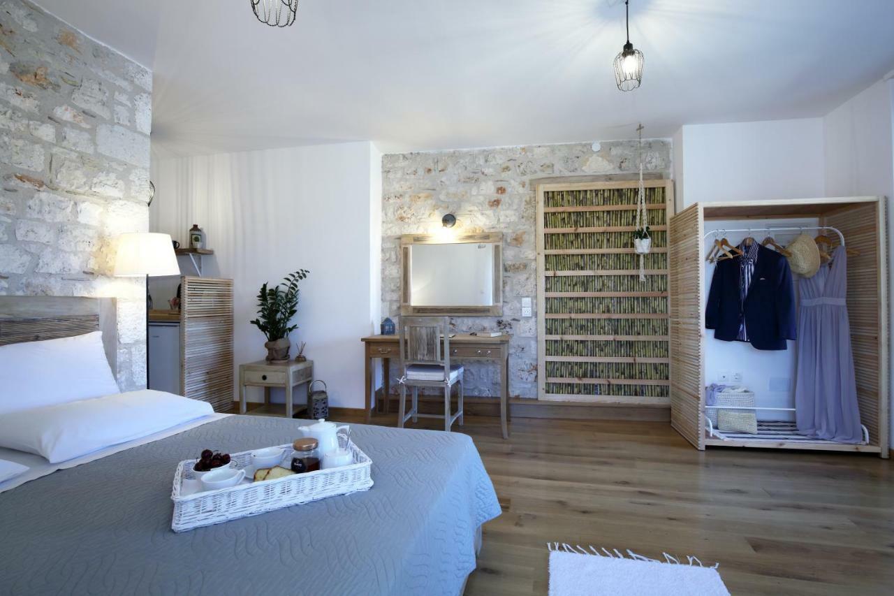 Casa Ovata Apartment Tsoukaladhes Bagian luar foto