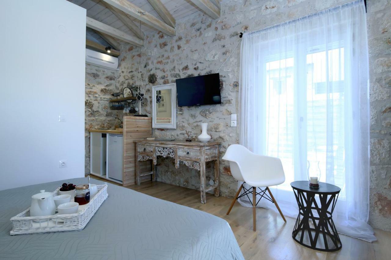 Casa Ovata Apartment Tsoukaladhes Bagian luar foto